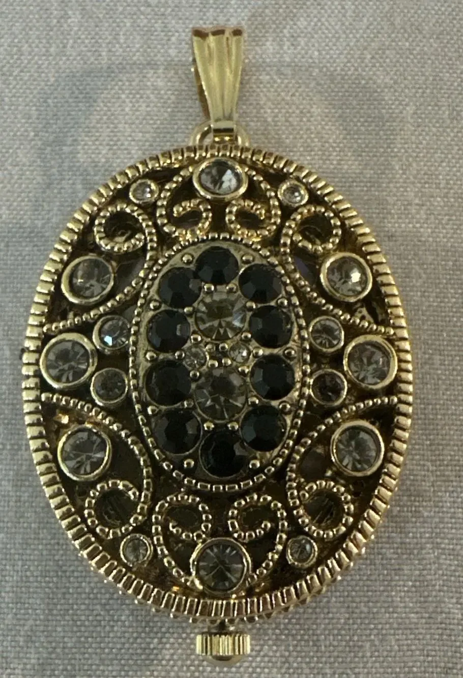 Vintage Vanity Fair Gold Gold Tone Pendant Watch Needs Battery!